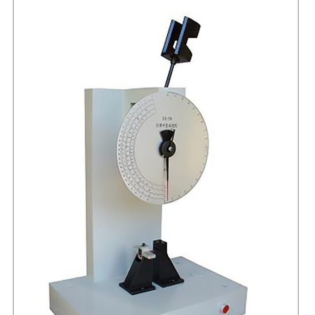 简支梁冲击实验的设备、原材料及步骤