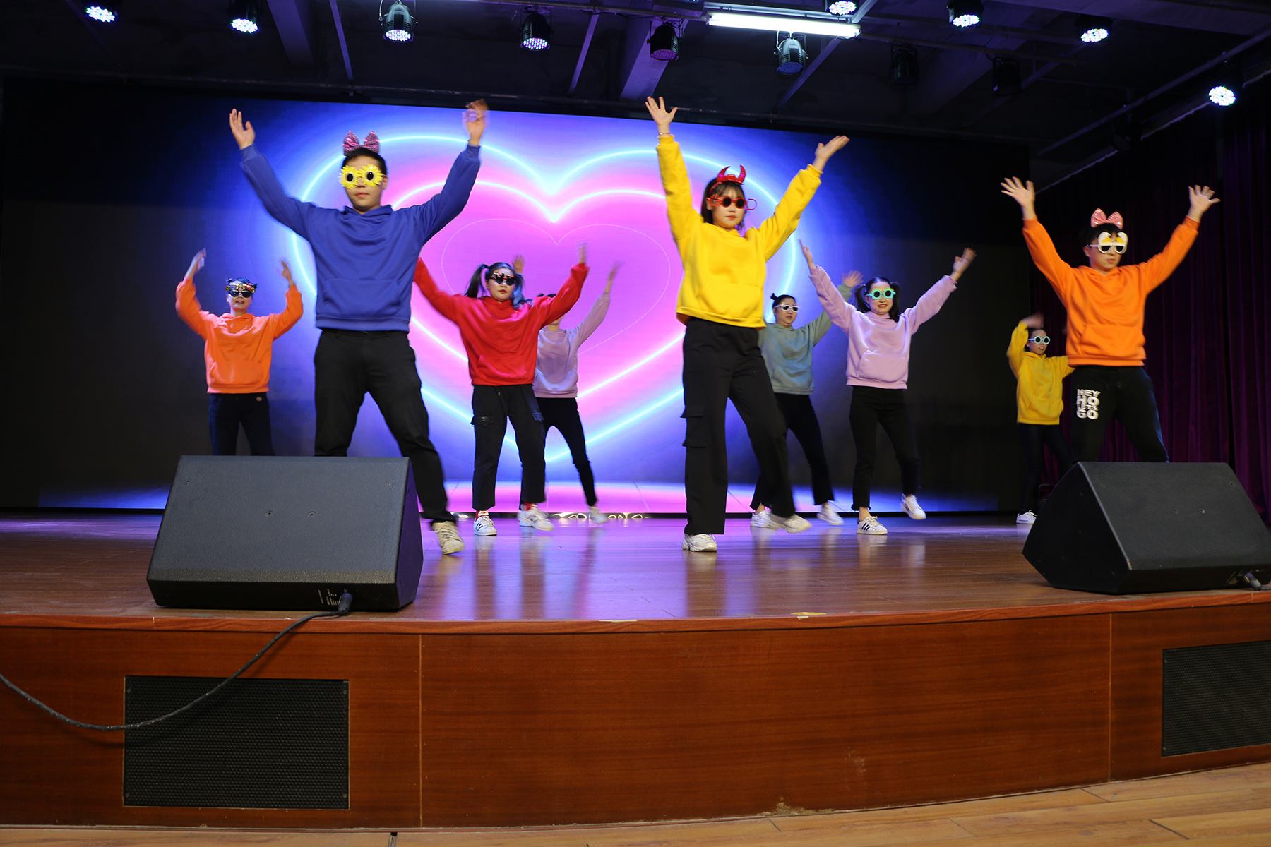 2021年金尊国际化学迎新晚会—《可爱摆》